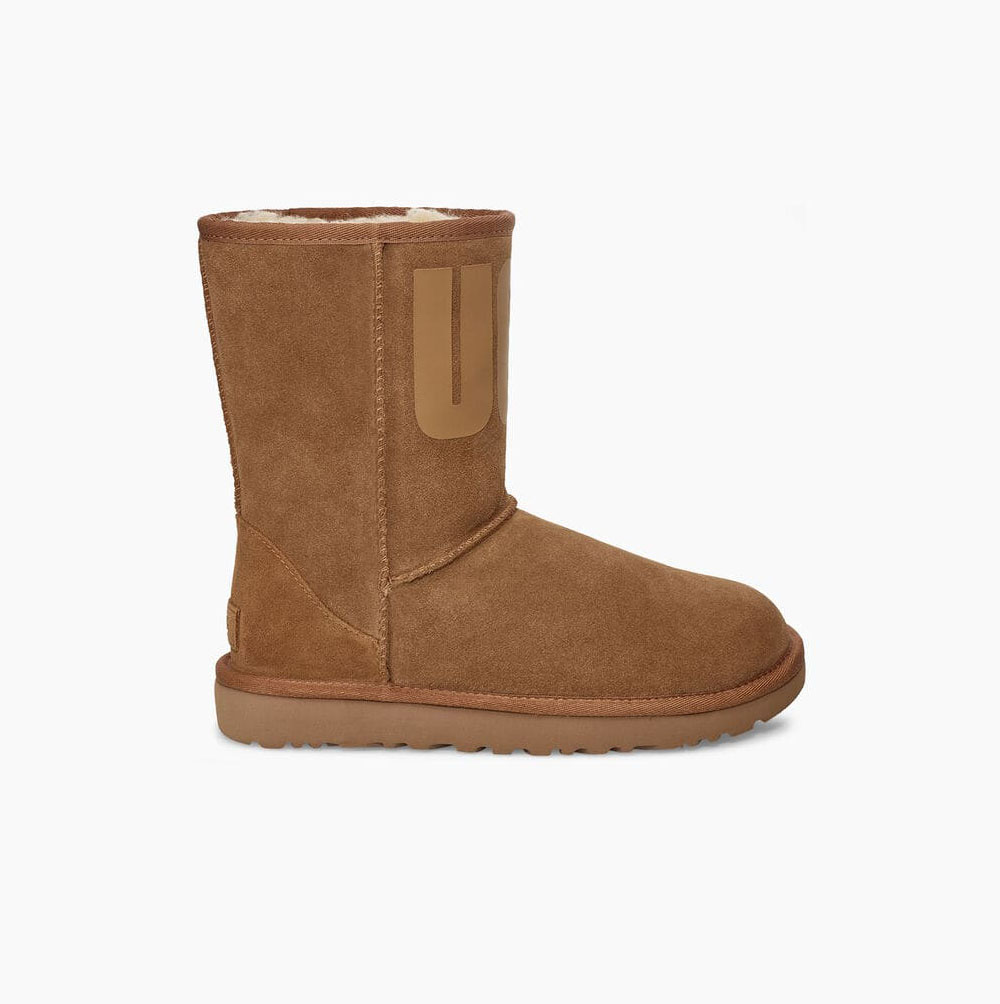 UGG Classic Short UGG Rubber Logo - Boots Dame - Brune (NO-W042)